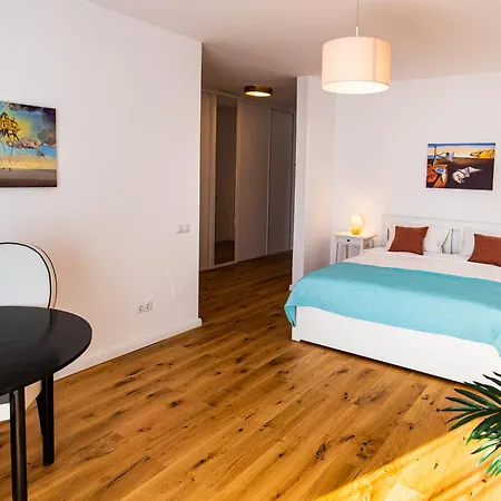 Opera - Free Parking Place Cluj-Napoca